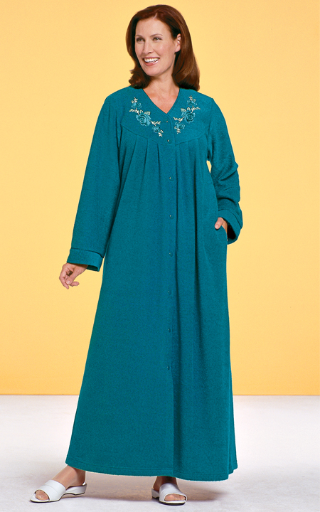 Health Pride - Snap-Front Long Boucle Robe